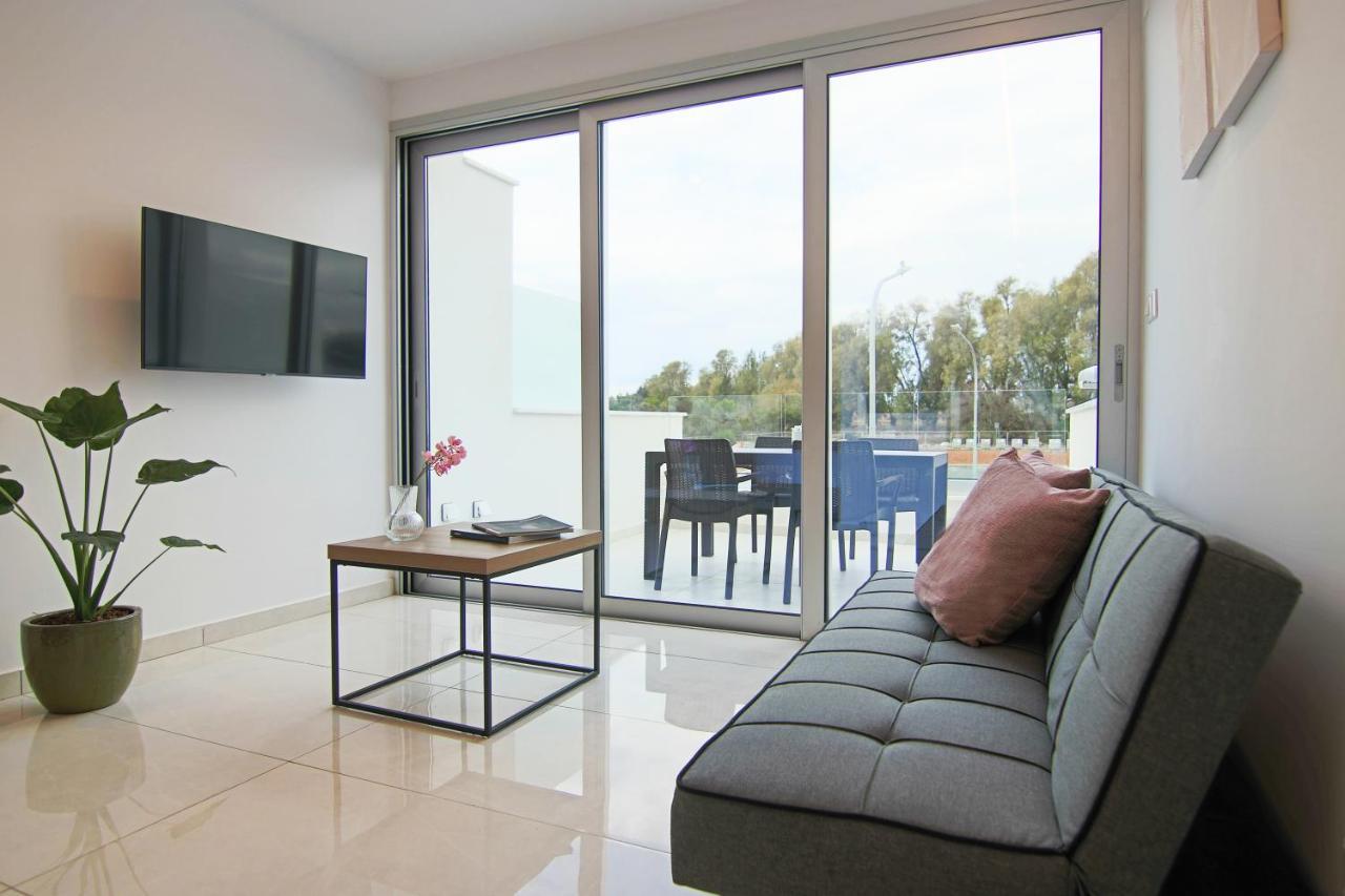 Phaedrus Living - Seaside Luxury Flat Harbour 104 Apartamento Pafos Exterior foto